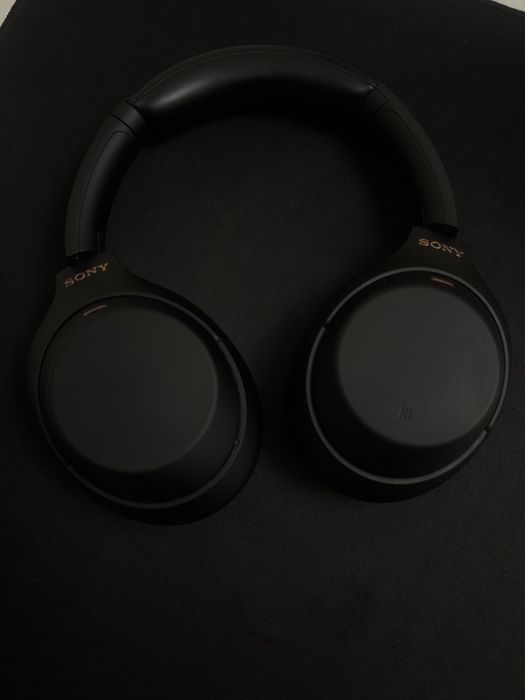 Наушники Sony WH1000XM4