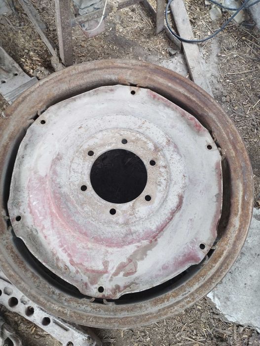 Продаётся диск б/у от трактора Т-25