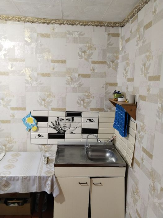 Продам квартиру в центре Бишкуля