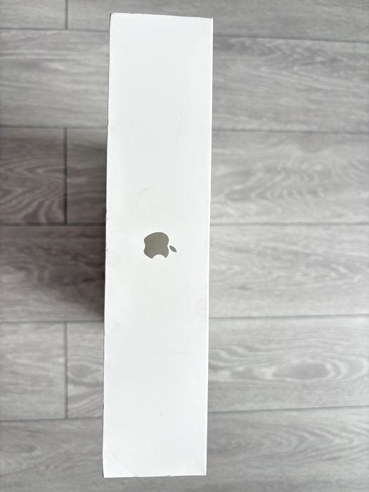 Vand MacBook air 13 , M5