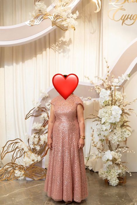 шикарное платье Needle & Thread