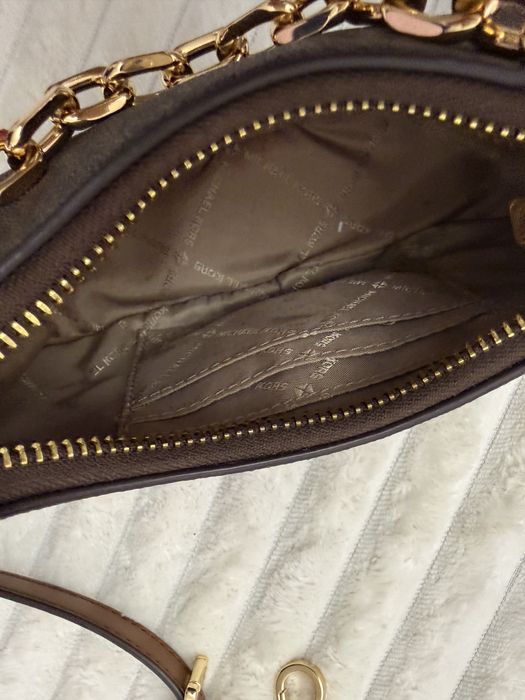 Michael Kors Cora Mini Zip Poucette