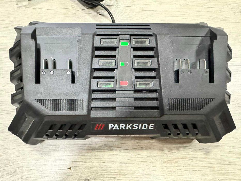 Двойно зарядно Parkside PDSLG 20 B1 2 x 4.5 A MAX
