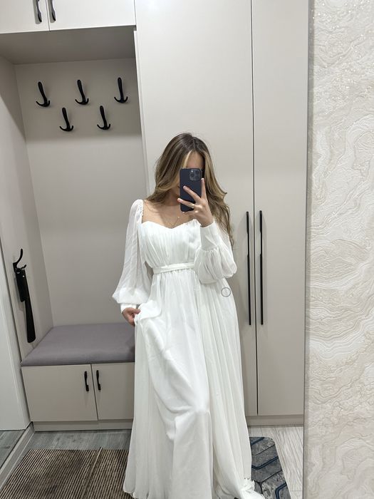 Продам платья и юбки