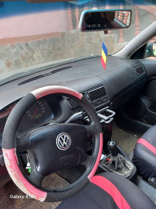 De vanzare volkswagen golf 4