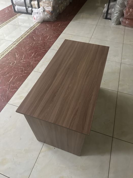 Письменный стол срочно продам