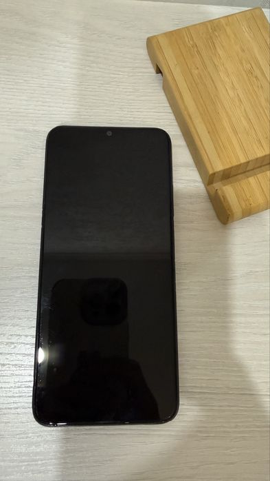 Oppo A17 смартфон