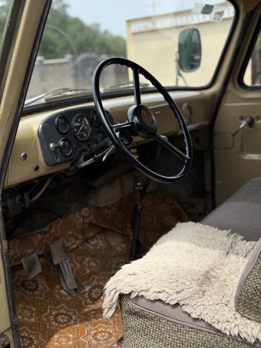 Продам Газ 52 Бортовой