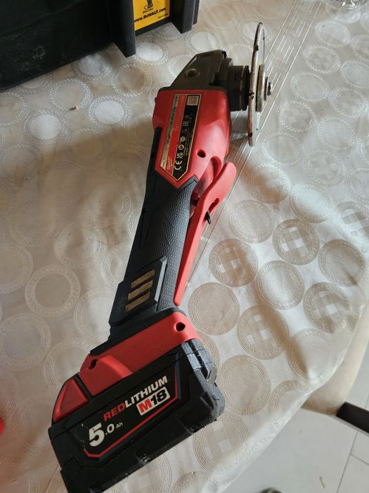 Flex milwaukee m18 fsagv115xpdb