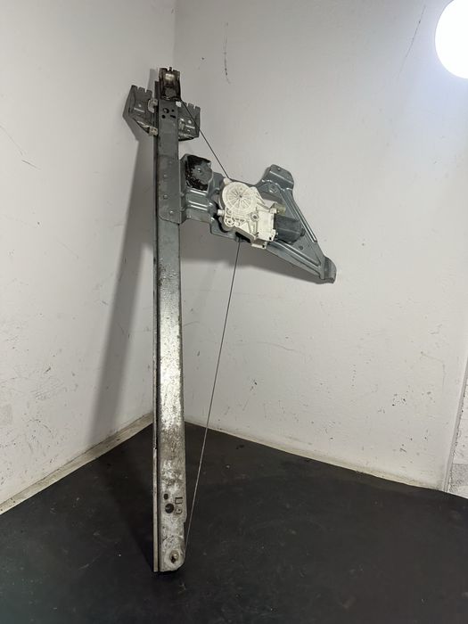 Macara geam stanga fata Mercedes Sprinter W906 |A0068205442