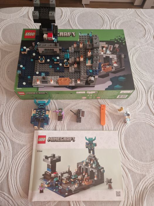 Lego Minecraft 21246