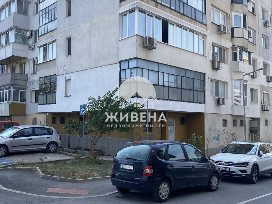Продавам 4-стаен апартамент, кв. Възраждане 2, ЧЖП: 118 кв.м