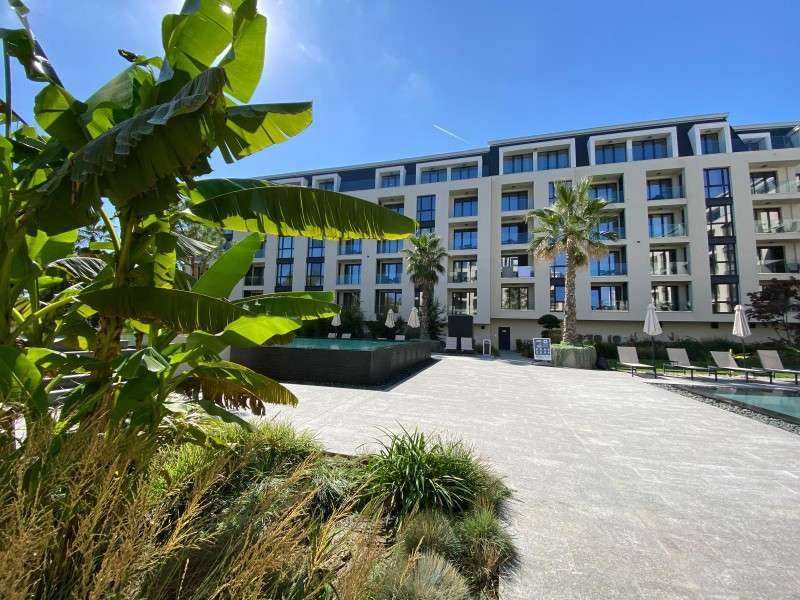 Продава се Двустаен апартамент в Варна, Цветен квартал - 70 кв.м за 3858 €/кв.м - Снимка #17