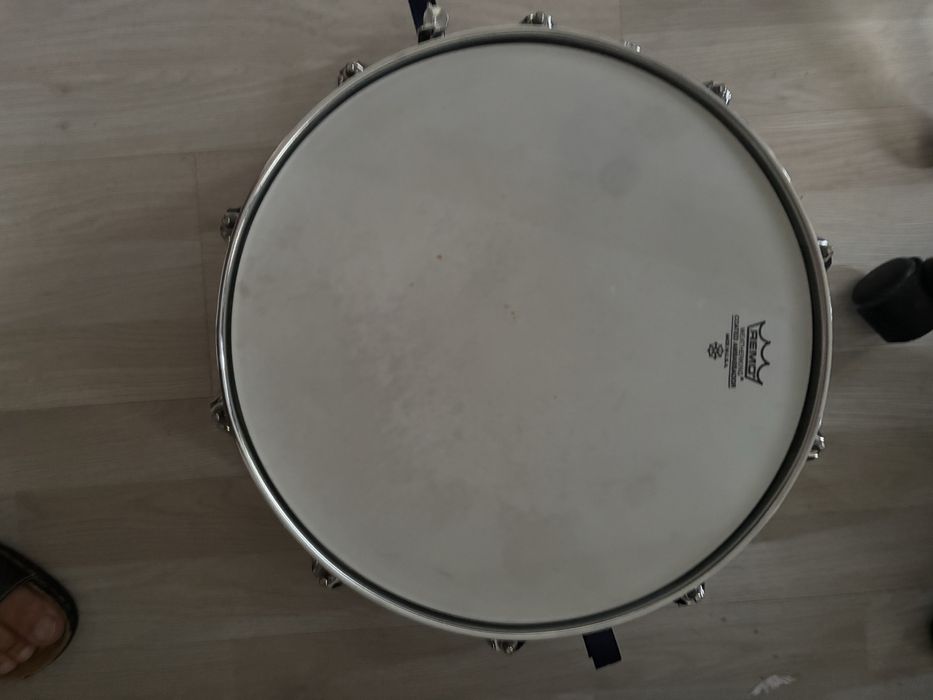 Doua tobe mici Yamaha