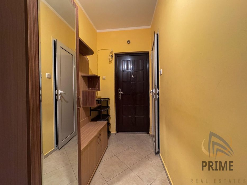 Изгрев тристаен апартамент обзаведен