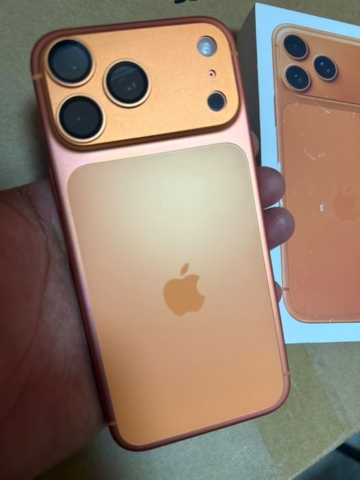 Apple iphone 17 pro max orange Esim 256gb