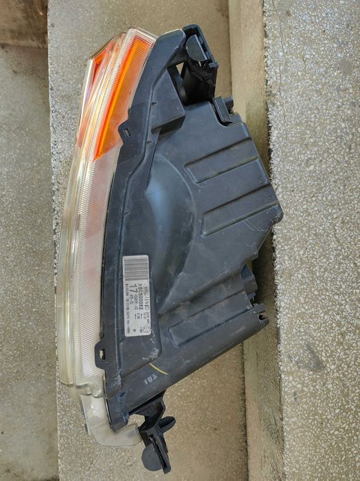 Фарове Land Rover Discovery Xenon /Фар Land Rover Ляв Десен Оригинални