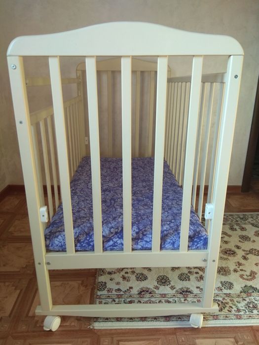 Манеж детский продам