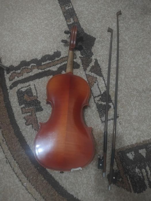 Vând vioara  veche
