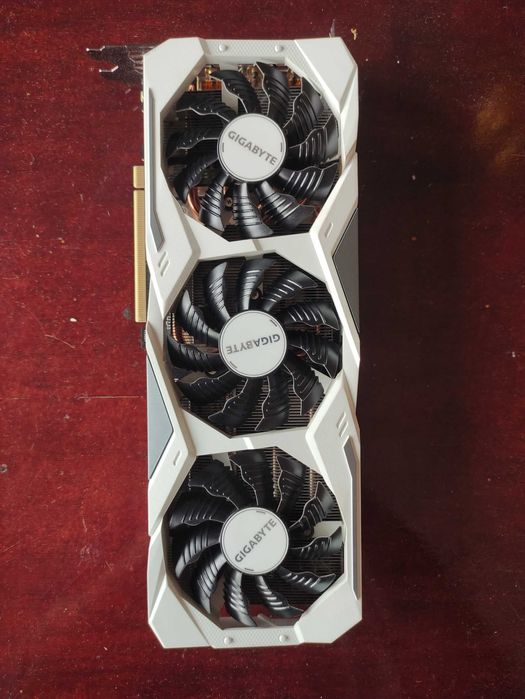 Gigabyte RTX 2070 SUPER OC white