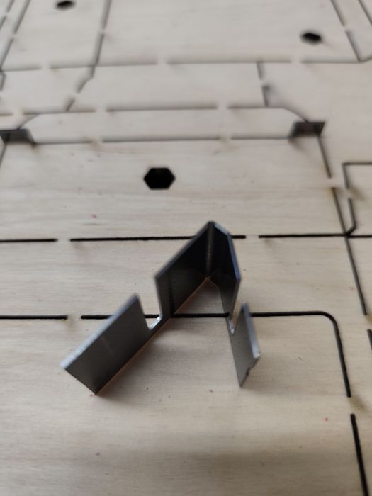 Щанц форма за картон , микровелпапе , велпапе , стикери , кожа и д-р.