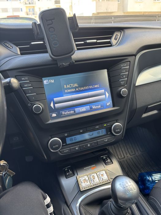 Toyota AVENSIS 2.0 Diesel 2015