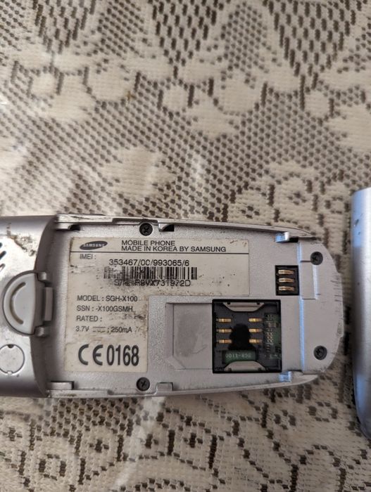 Продам на запчасти моб телефоны