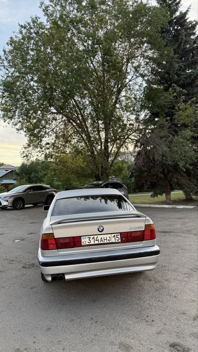 Продам Bmw E34 525