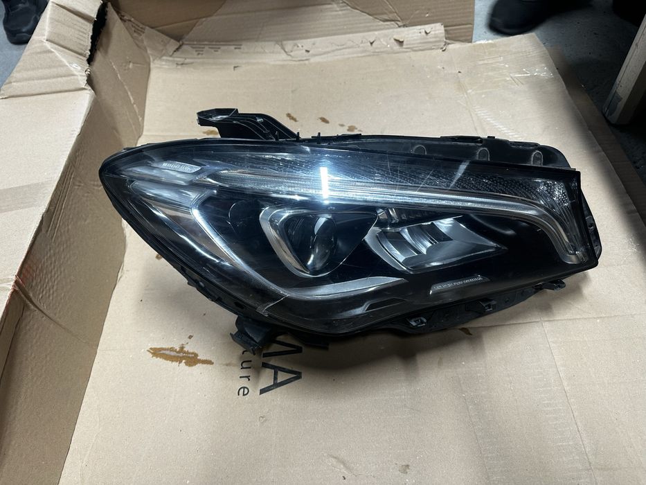 Far dreapta bi xenon led mercedes cla w117.cod:A1178206801.