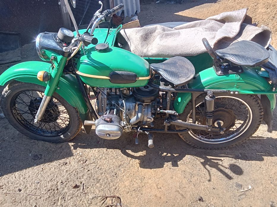 Мотоцикл Урал на ходу