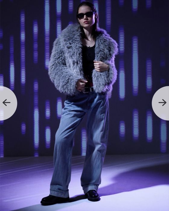 Пухкаво сиво палто