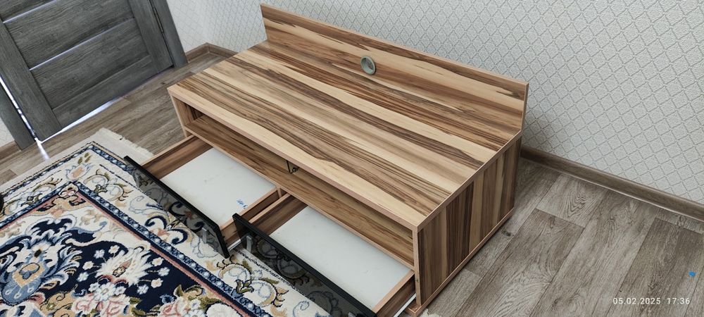 Тумба под Телевизор