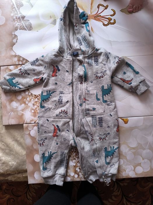 Продам детские вещи