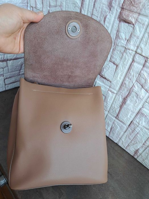 дамска раница малка кожена чанта-естествена кожа