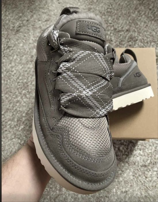 Ugg uri lowmell smoke plume