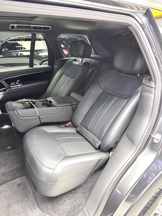 Новый Range Rover P530 LWB Autobiography