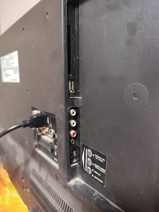 LCD телевизор Hitachi