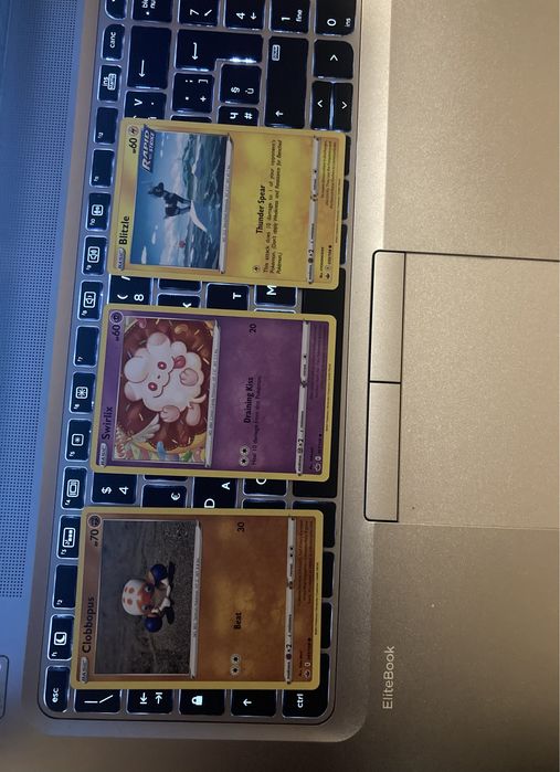 Pokemon карти от колекция