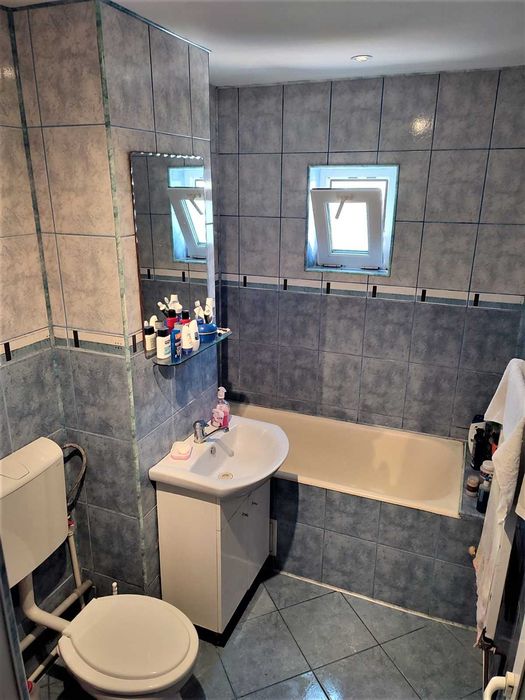 Apartament 2 camere semi-decomandat Biserica Anastasia