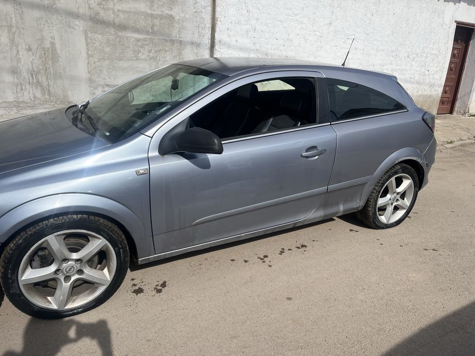 Opel Astra H 1.9 CDTI на части