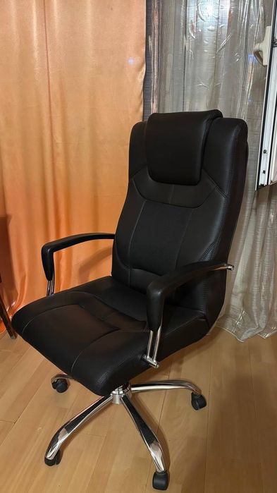 Продается Кресло кожаное