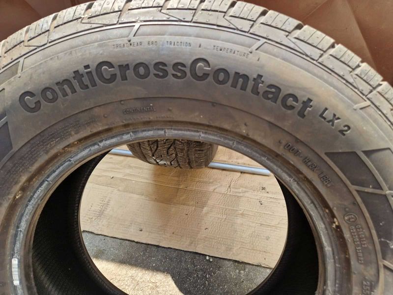 2 Continental R16 255/65
летни гуми 
DOT2117