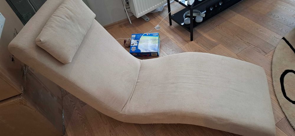 Лежанка мебел хол