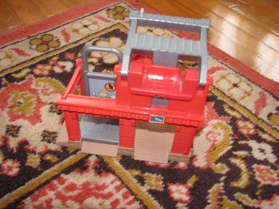 Vand ieftin casuta de jucarie pt. modelat plastelina, 25x13x25 cm