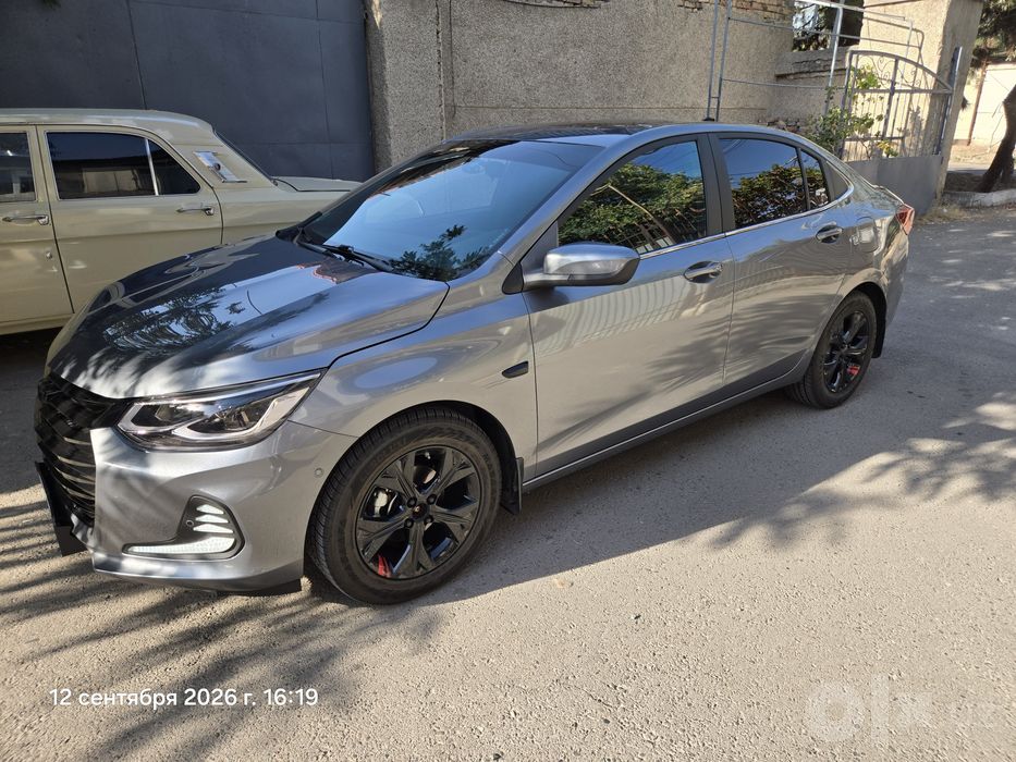 Chevrolet Onix Premier AT 2