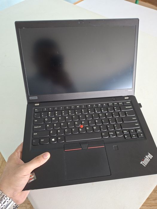 Lenovo ThinkPad T495s AMD Ryzen 7 3700U 16GB 256GB SSD 1920x1080 Class