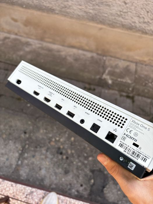 xbox one-s -1tb