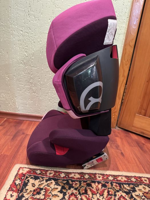 Автомобильное кресло   cybex.