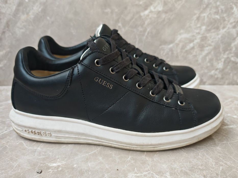 Сникърси Guess номер 42 , 45