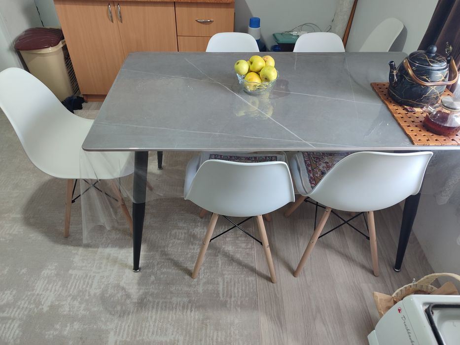 Продам стол из керамикагранита.